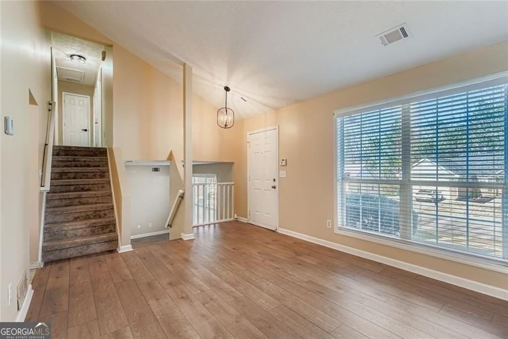 6543 Alford Way - Photo 5 of 42