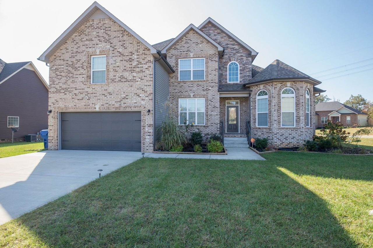 144 Thomas Traylor Ln - Photo 2 of 39