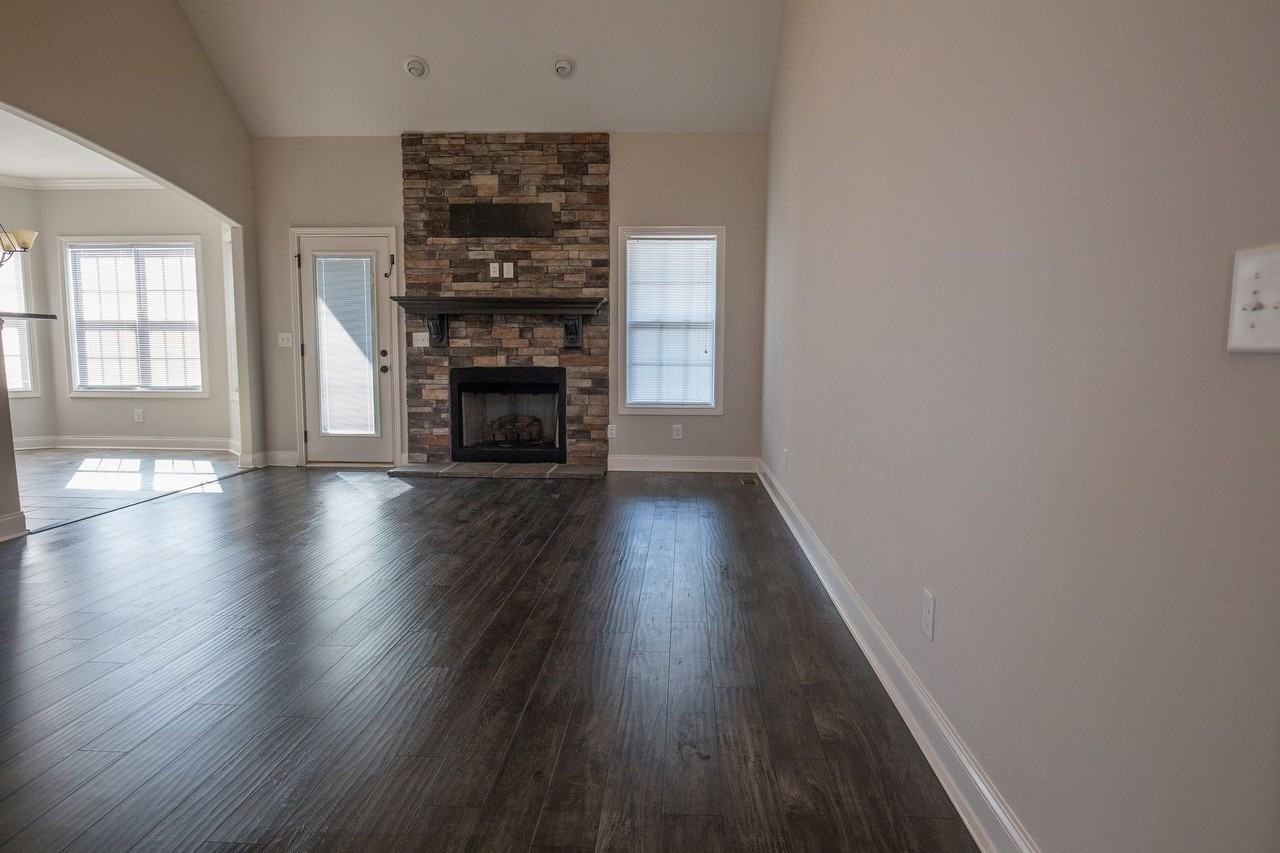144 Thomas Traylor Ln - Photo 6 of 39