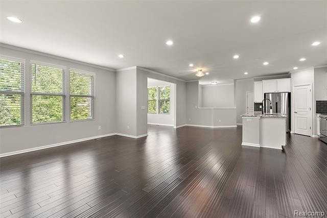 31065 Tremont Ln - Photo 6 of 38