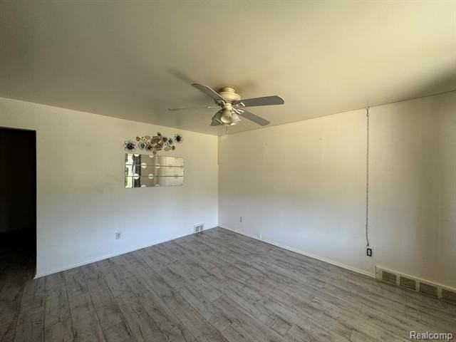8847 Woodbine - Photo 4 of 14