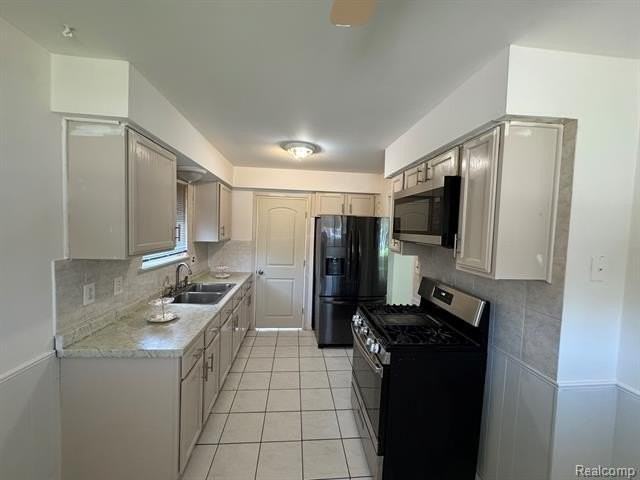 8847 Woodbine - Photo 7 of 14