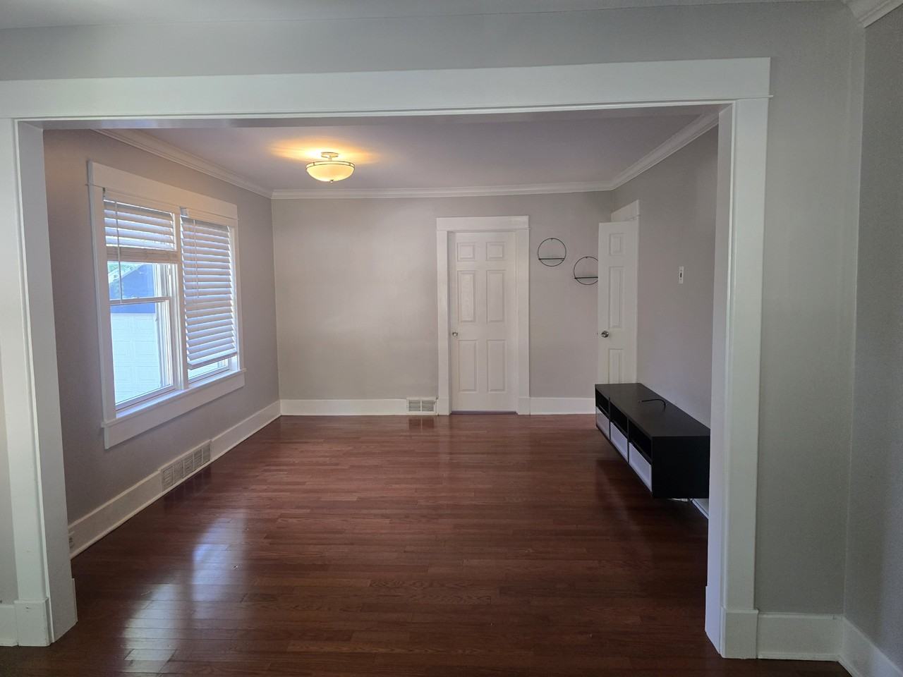 916 Cherokee Ave #1 - Photo 4 of 16