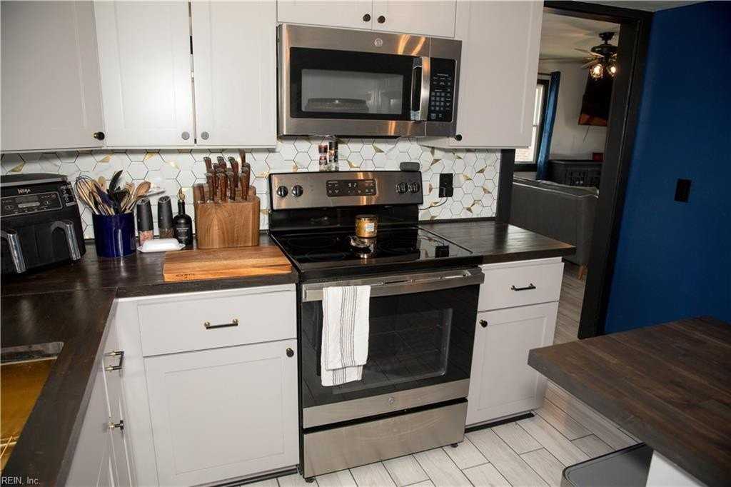 7 Lake Forest Ct - Photo 5 of 20
