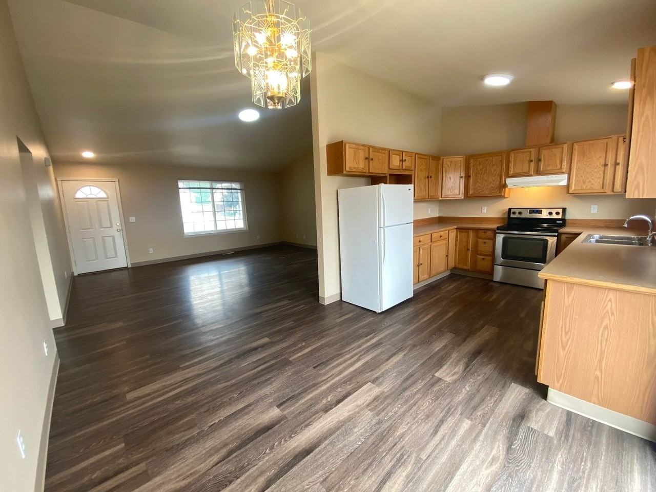 2217 N Abbey Glen Ct - Photo 4 of 38