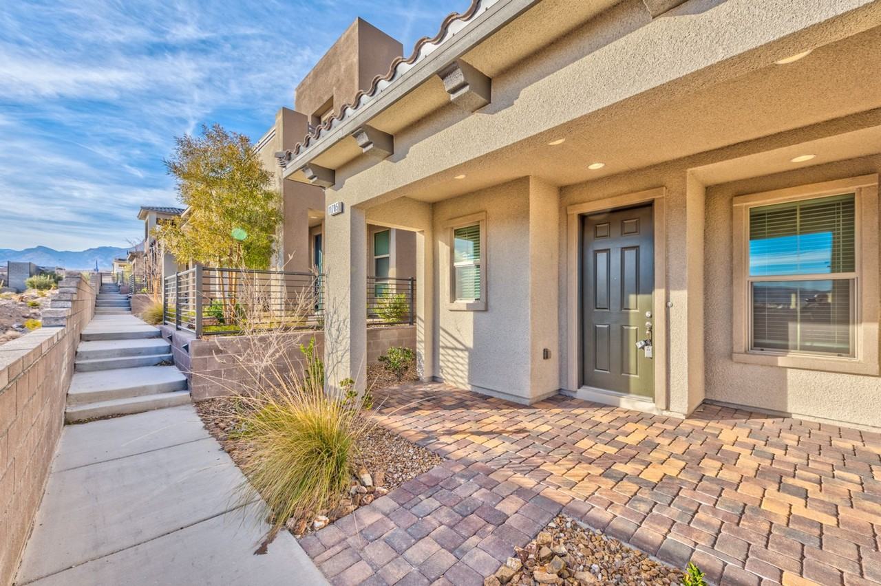 11705 Redwood Mountain Ave - Photo 2 of 23