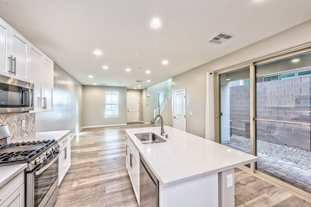 11705 Redwood Mountain Ave - Photo 6 of 23