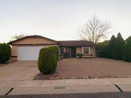 featured image of 2220 Iris Dr
