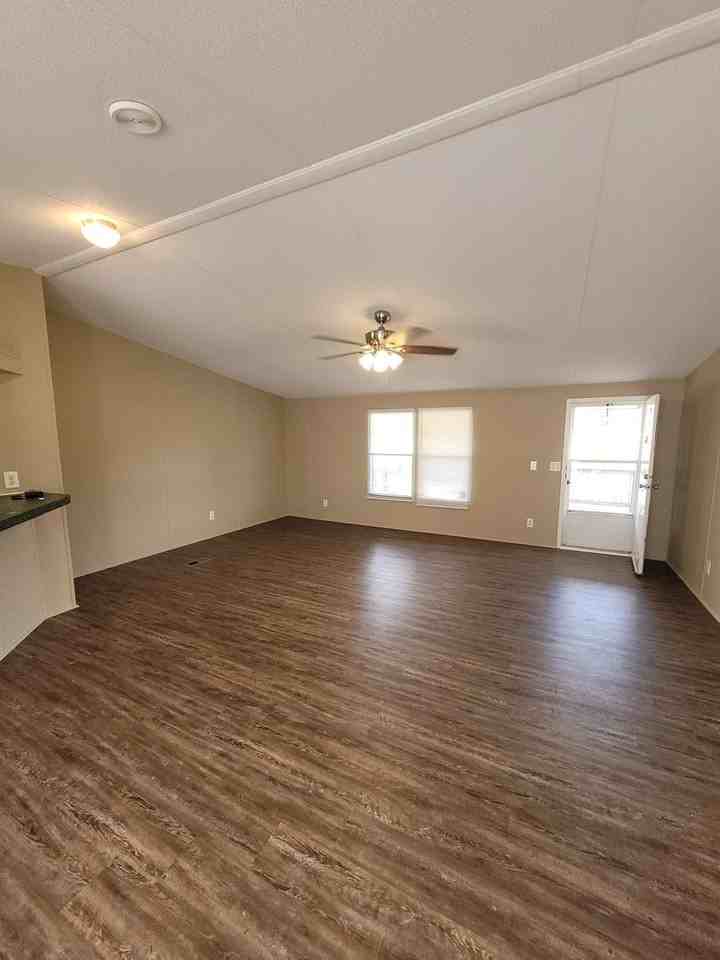 2752 Zero O Dr - Photo 3 of 18
