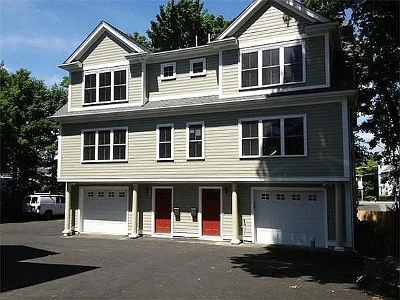 8 Sparhawk St - Photo 3 of 27