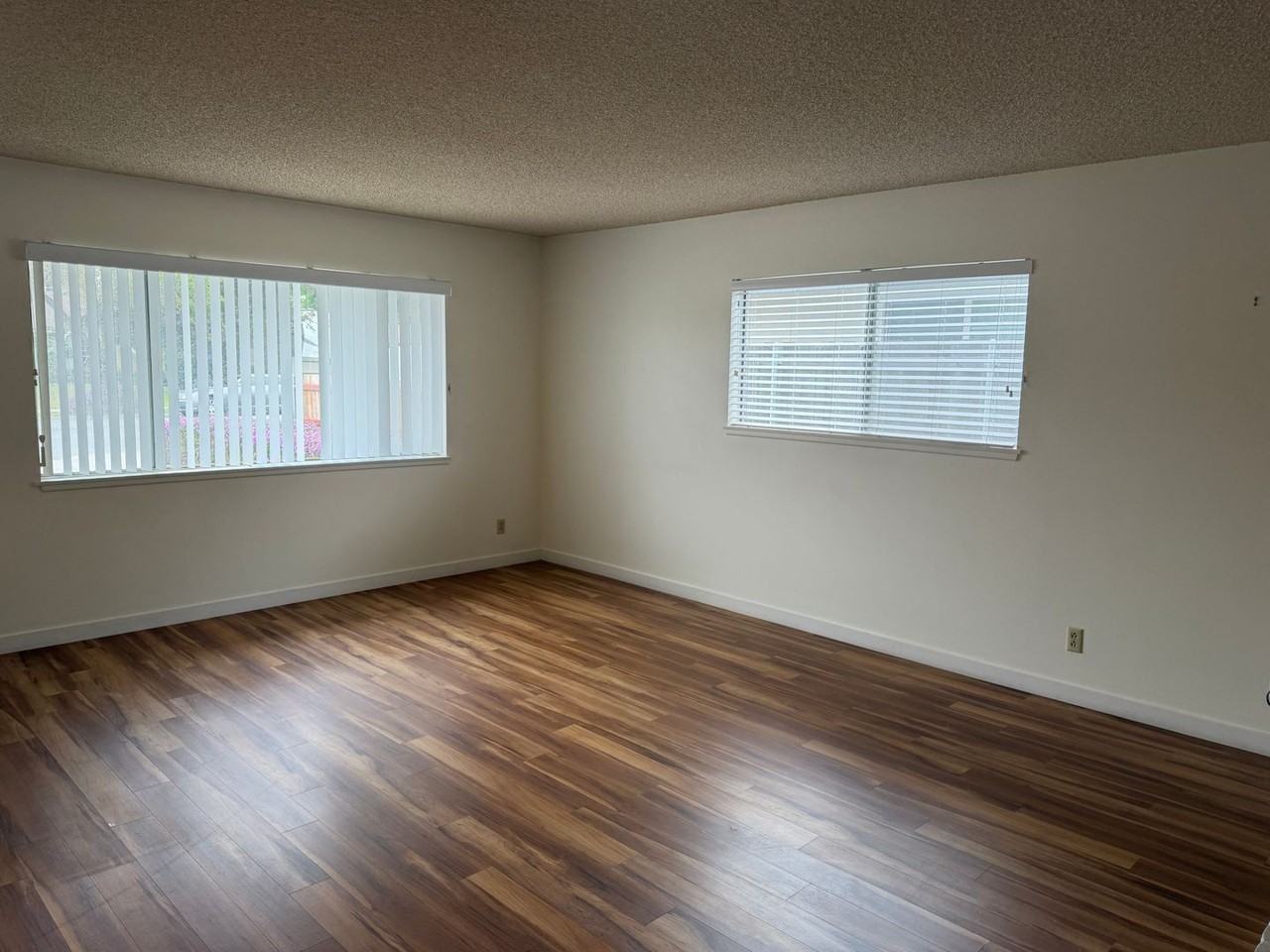 5074 Lafayette St - Photo 3 of 6