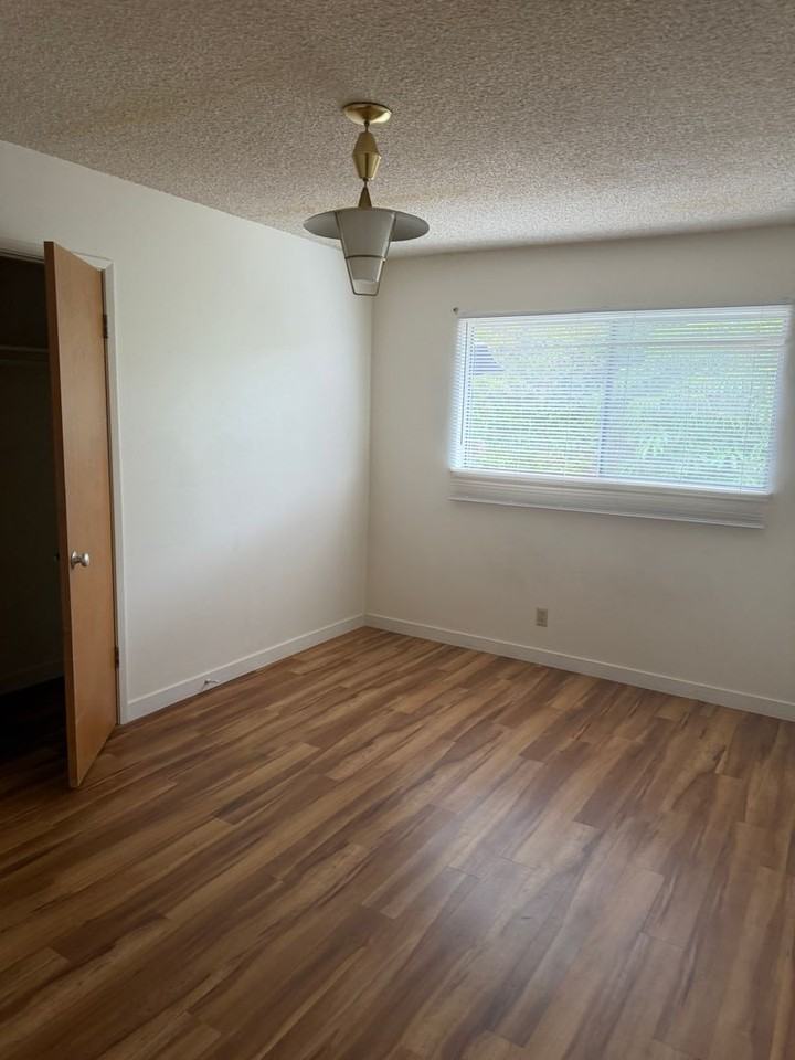 5074 Lafayette St - Photo 5 of 6