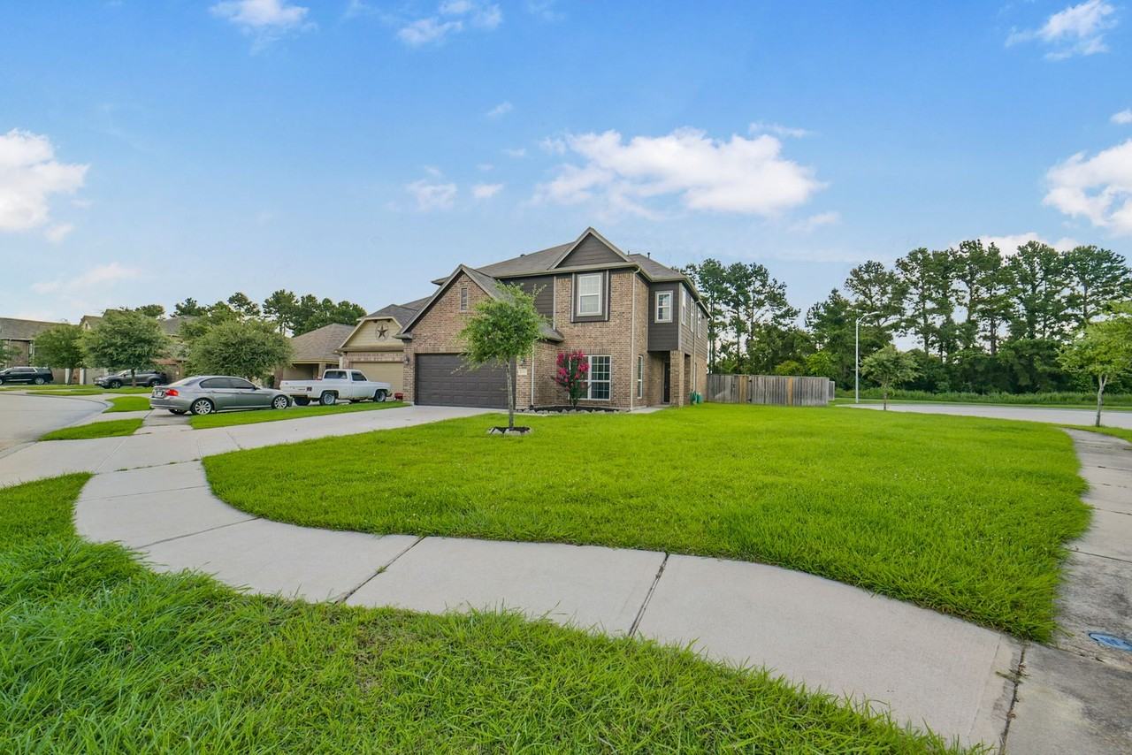 10502 Chestnut Path Way - Photo 3 of 45