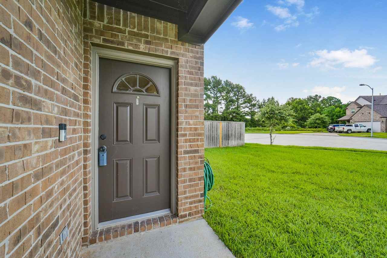 10502 Chestnut Path Way - Photo 5 of 45