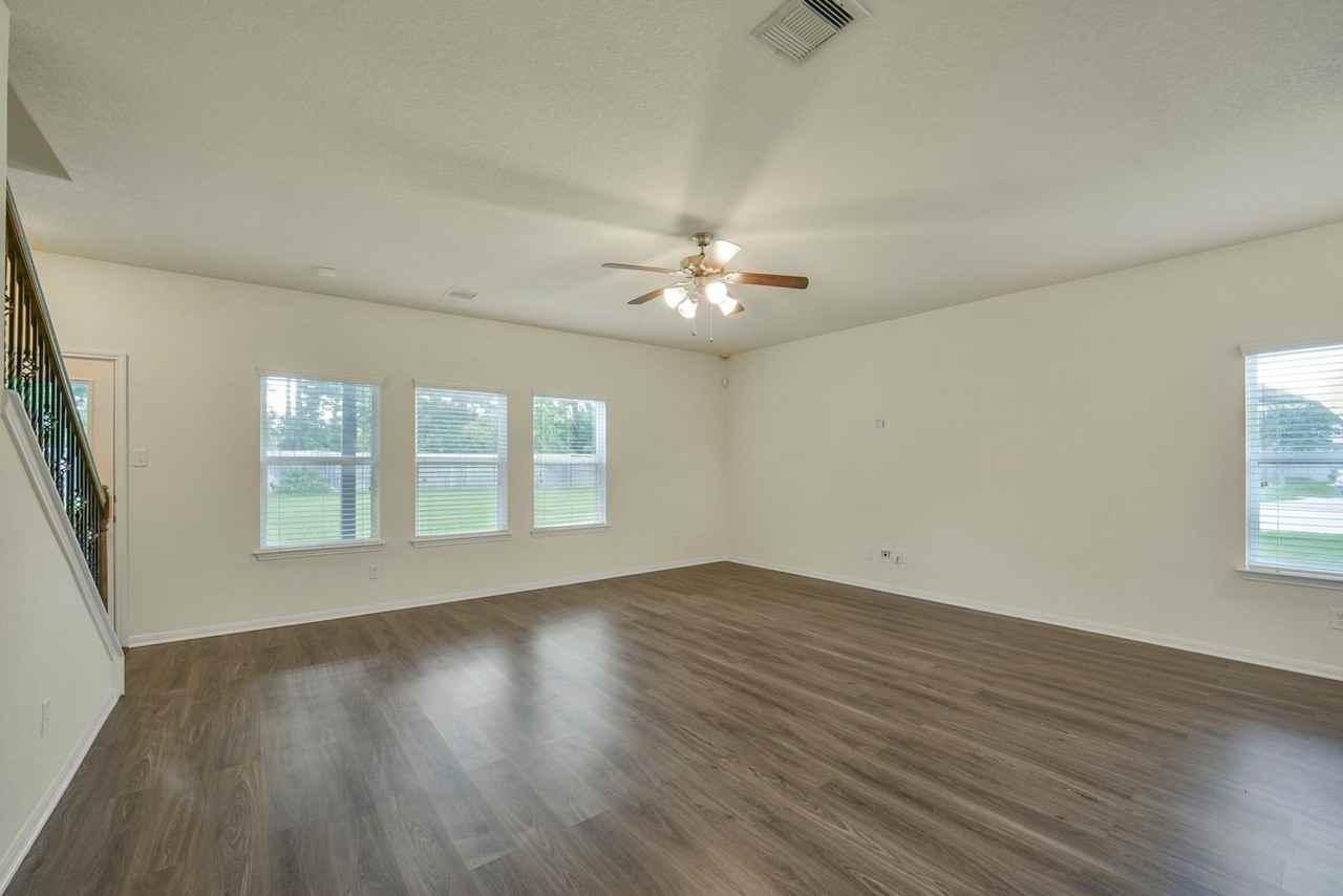 10502 Chestnut Path Way - Photo 7 of 45