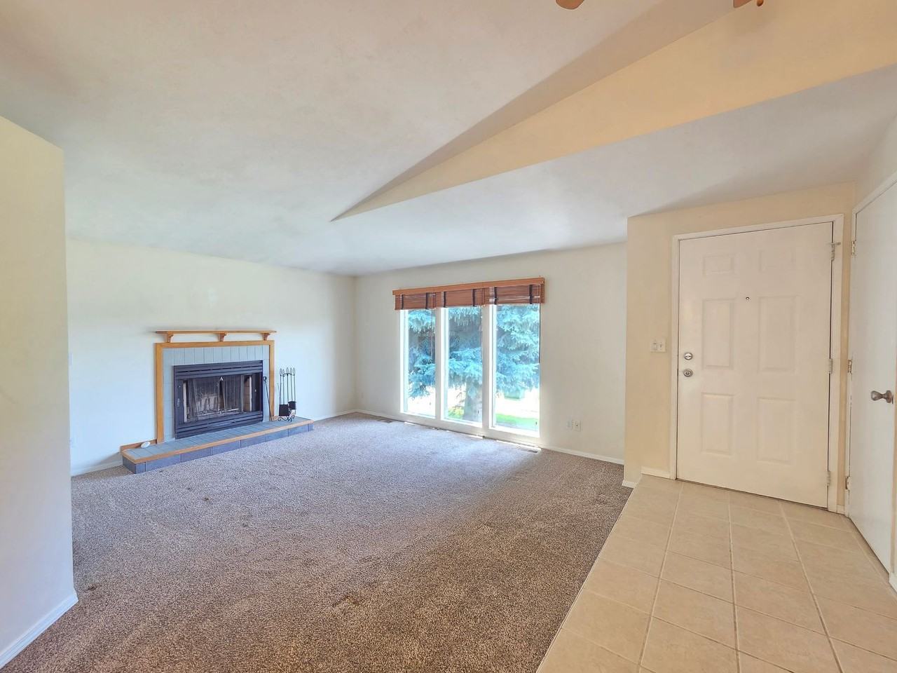 4908 W Lamar Ave - Photo 4 of 25