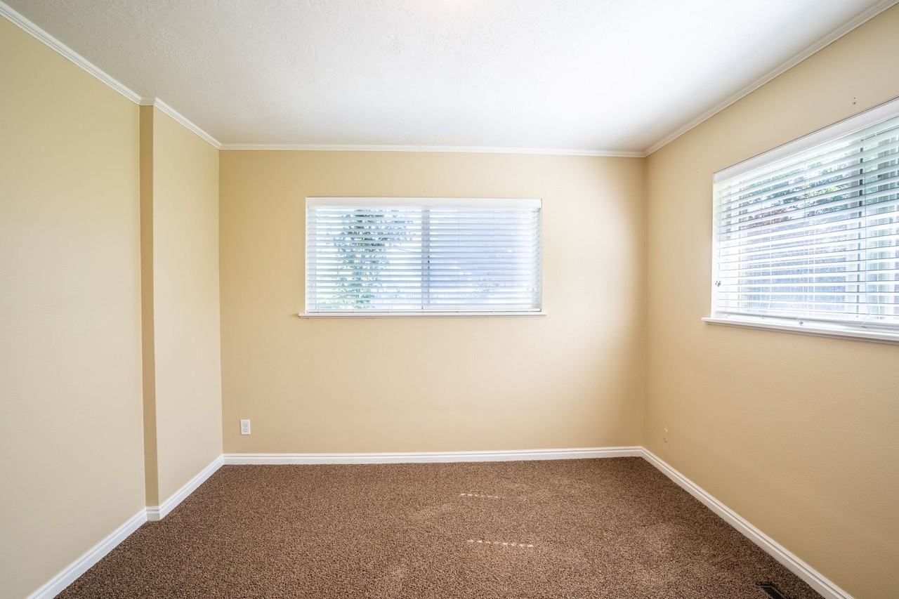 542 N 150 E, Orem, UT 84059 - Photo 6 of 23