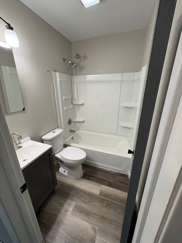 747 Boston Ave - Photo 3 of 9