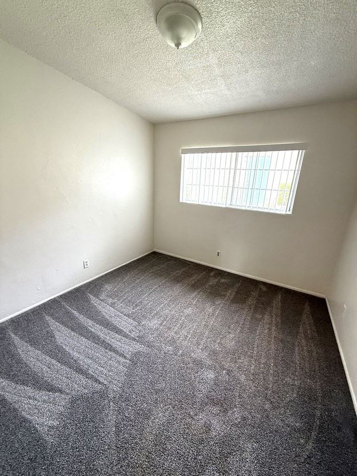 4522 11th St #4518D - Photo 5 of 5