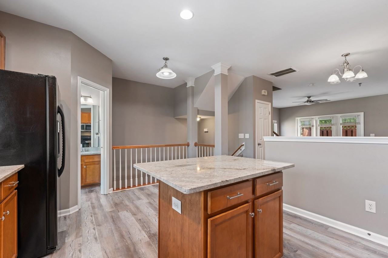 26 Mulberry Ct - Photo 6 of 23