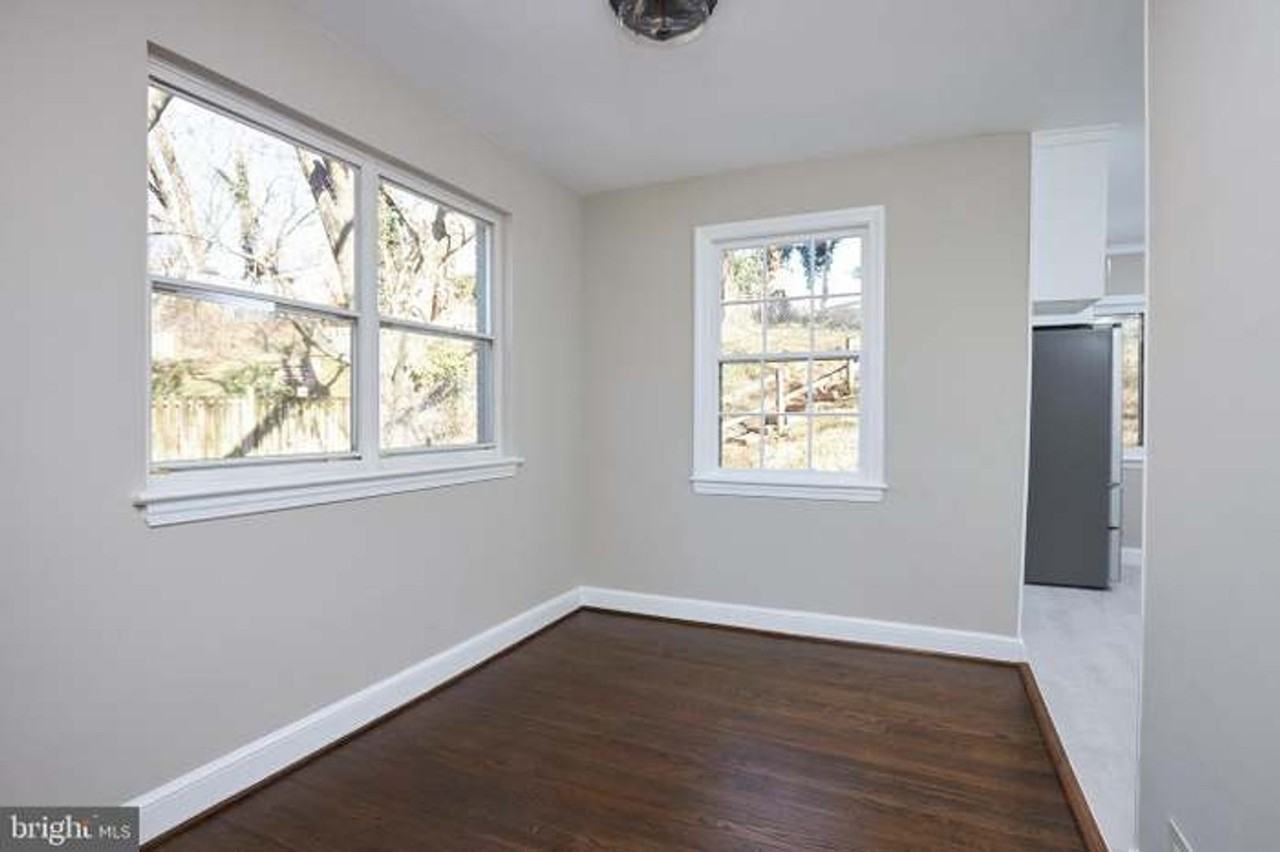 221 Dale Dr - Photo 6 of 35