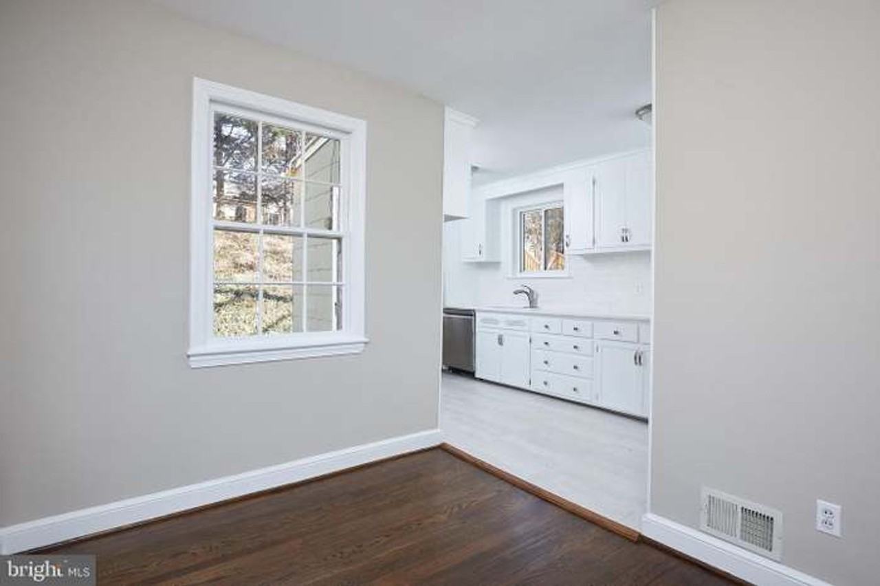 221 Dale Dr - Photo 7 of 35
