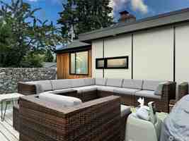 featured image of 2220 Monroe Ave
