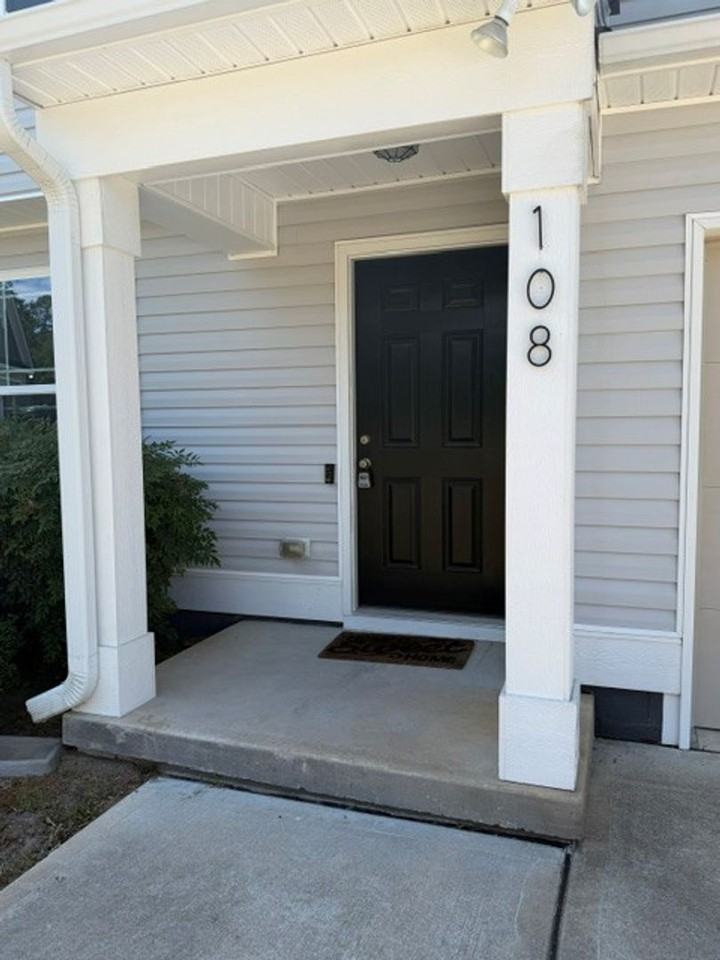 108 Emmitt And Angies Dr - Photo 3 of 25