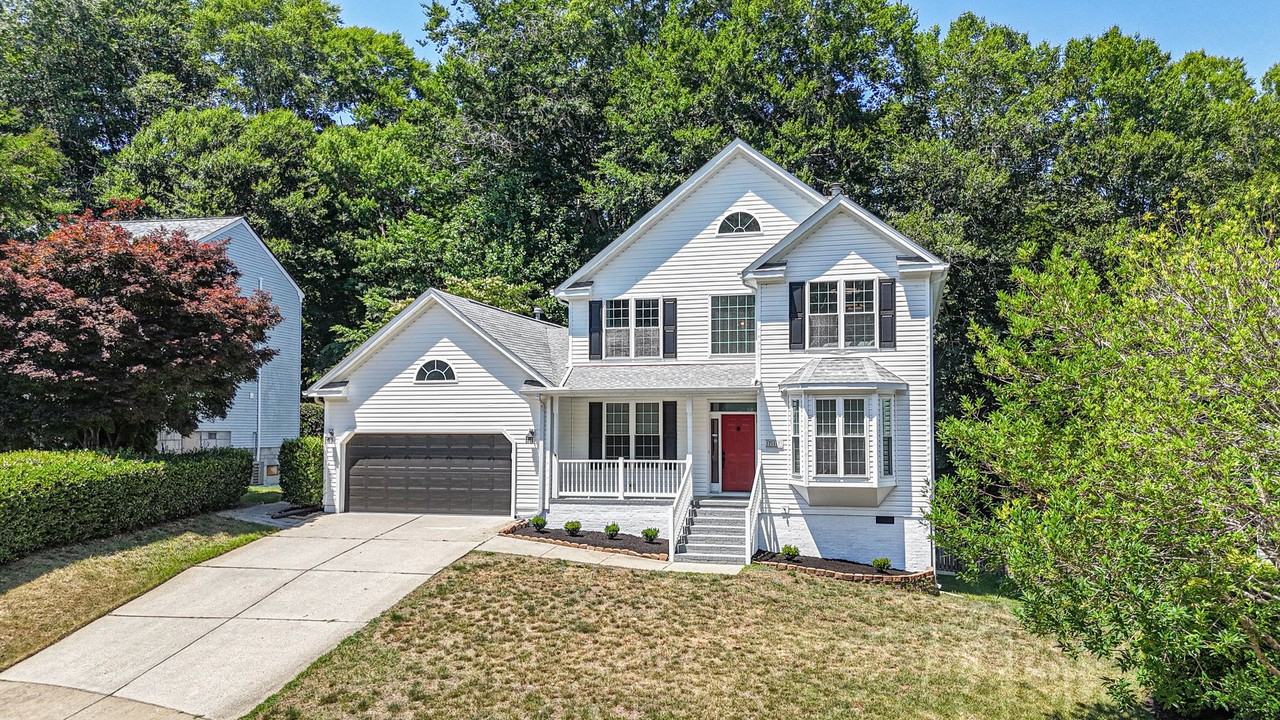 717 Lantern Pl - Photo 3 of 47