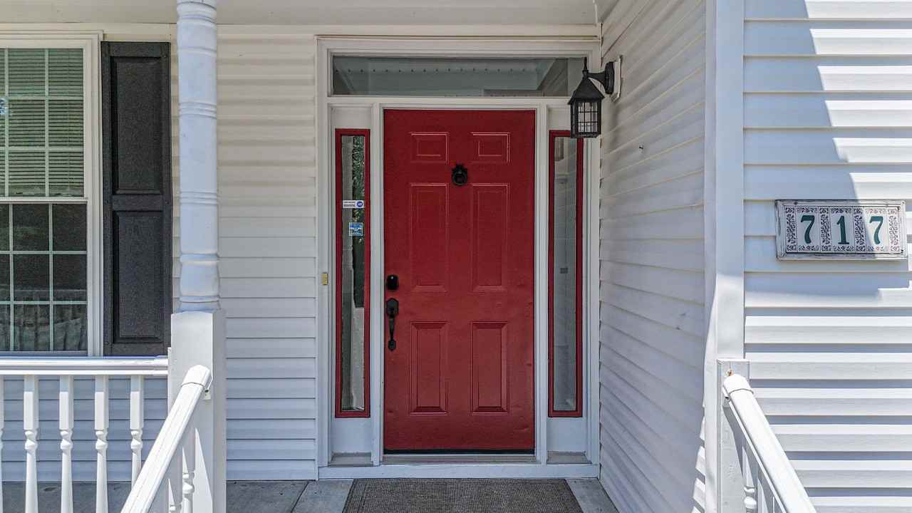 717 Lantern Pl - Photo 6 of 47