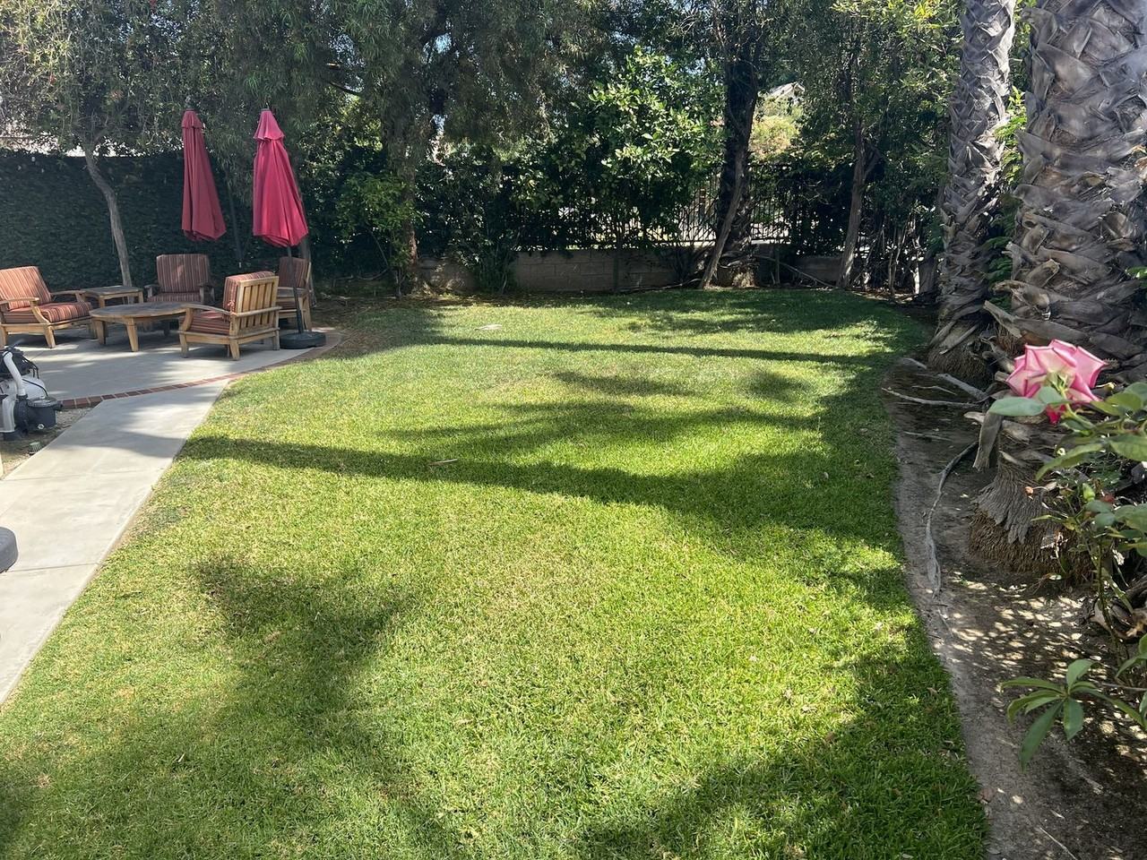 1836 E Bolinger Cir - Photo 4 of 30