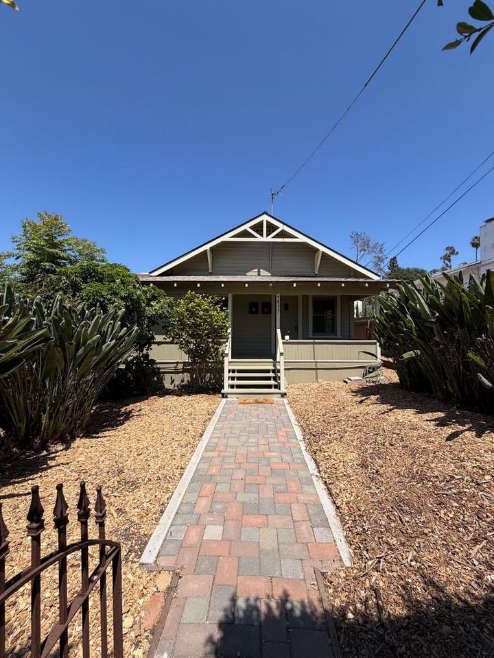 4837 Schuyler Ave - Photo 2 of 22