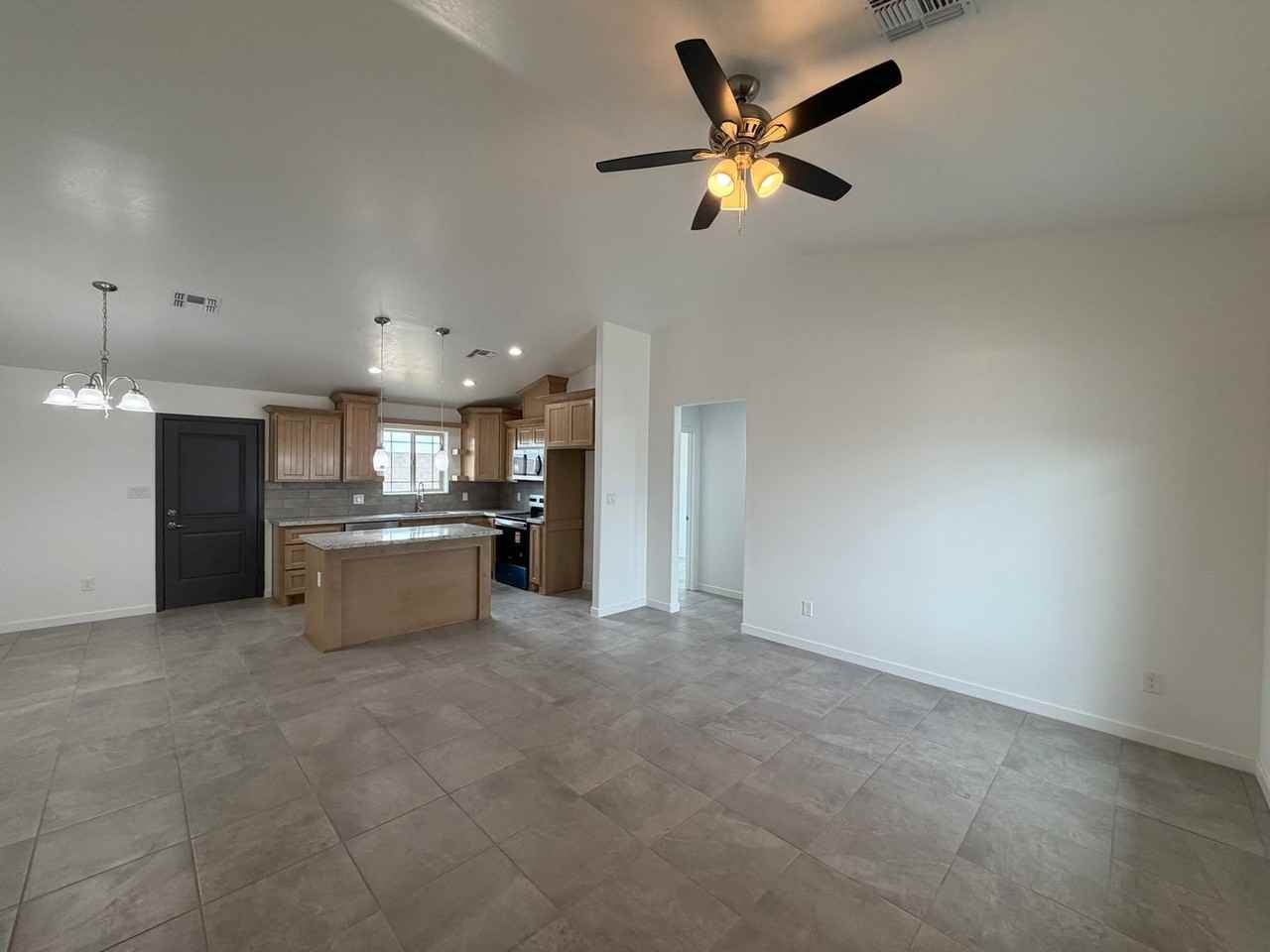 10643 E 46th Ln - Photo 2 of 26