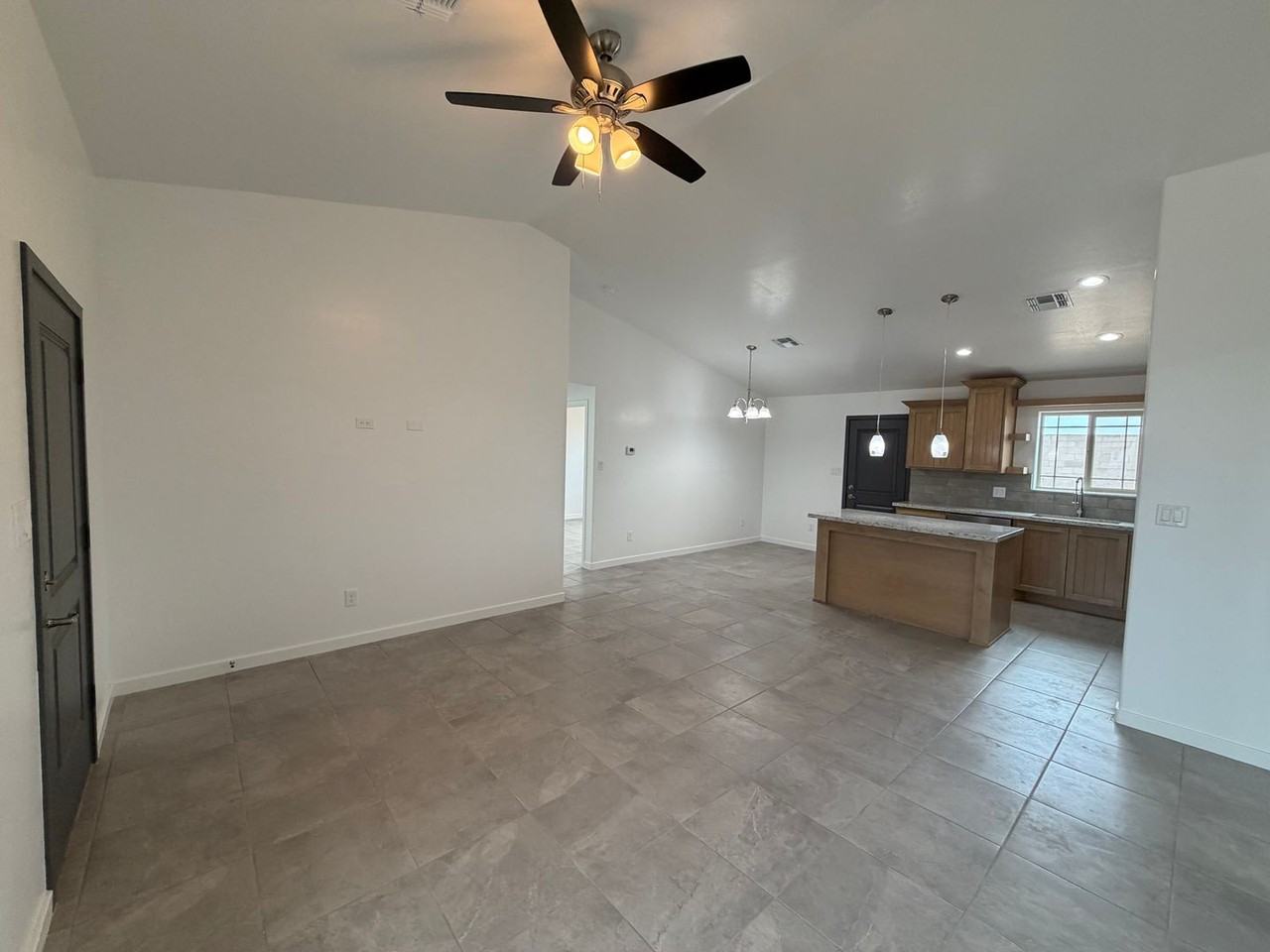 10643 E 46th Ln - Photo 3 of 26