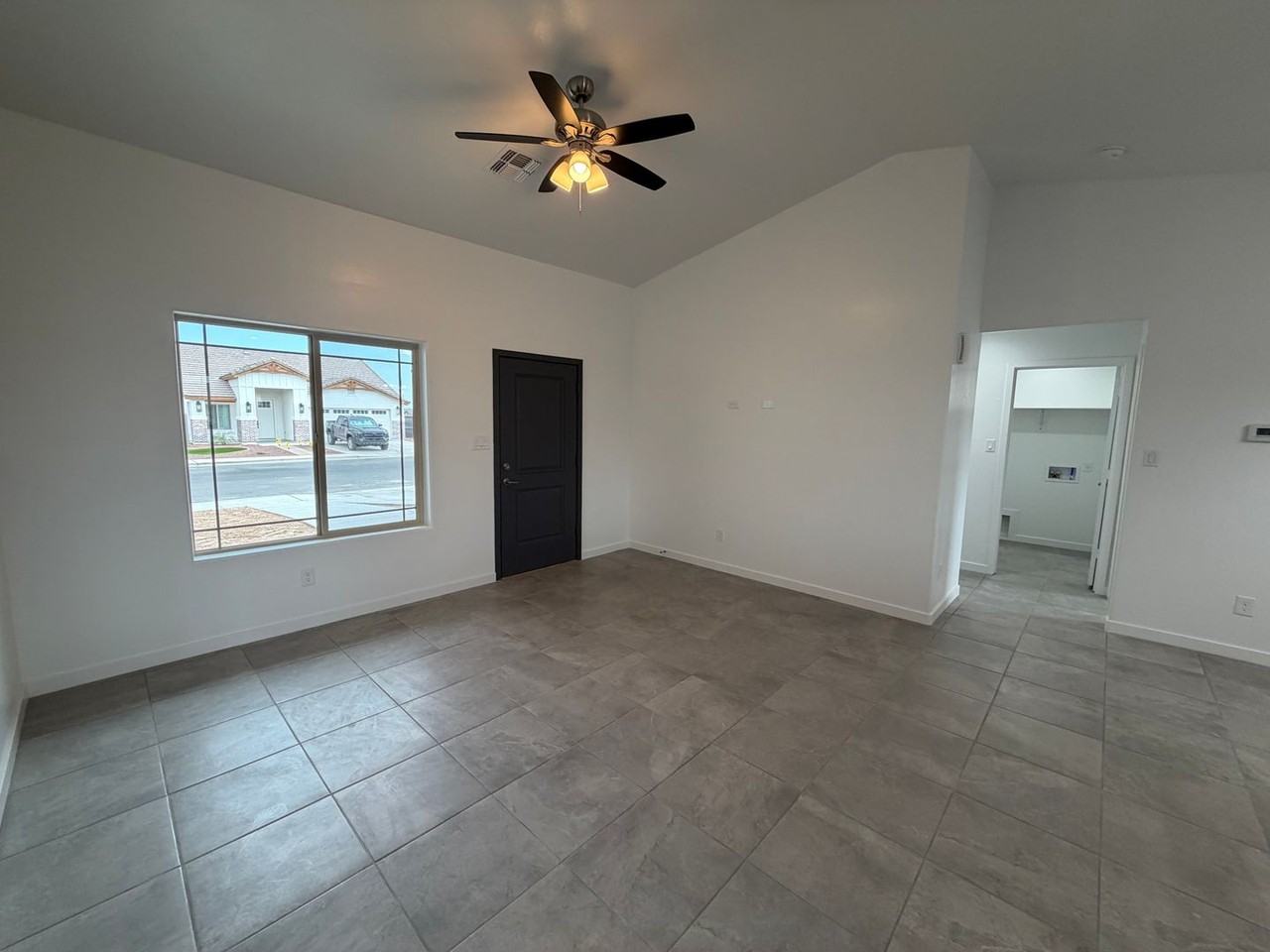 10643 E 46th Ln - Photo 4 of 26
