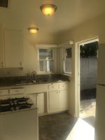 featured image of 742 1/2 Virginia St