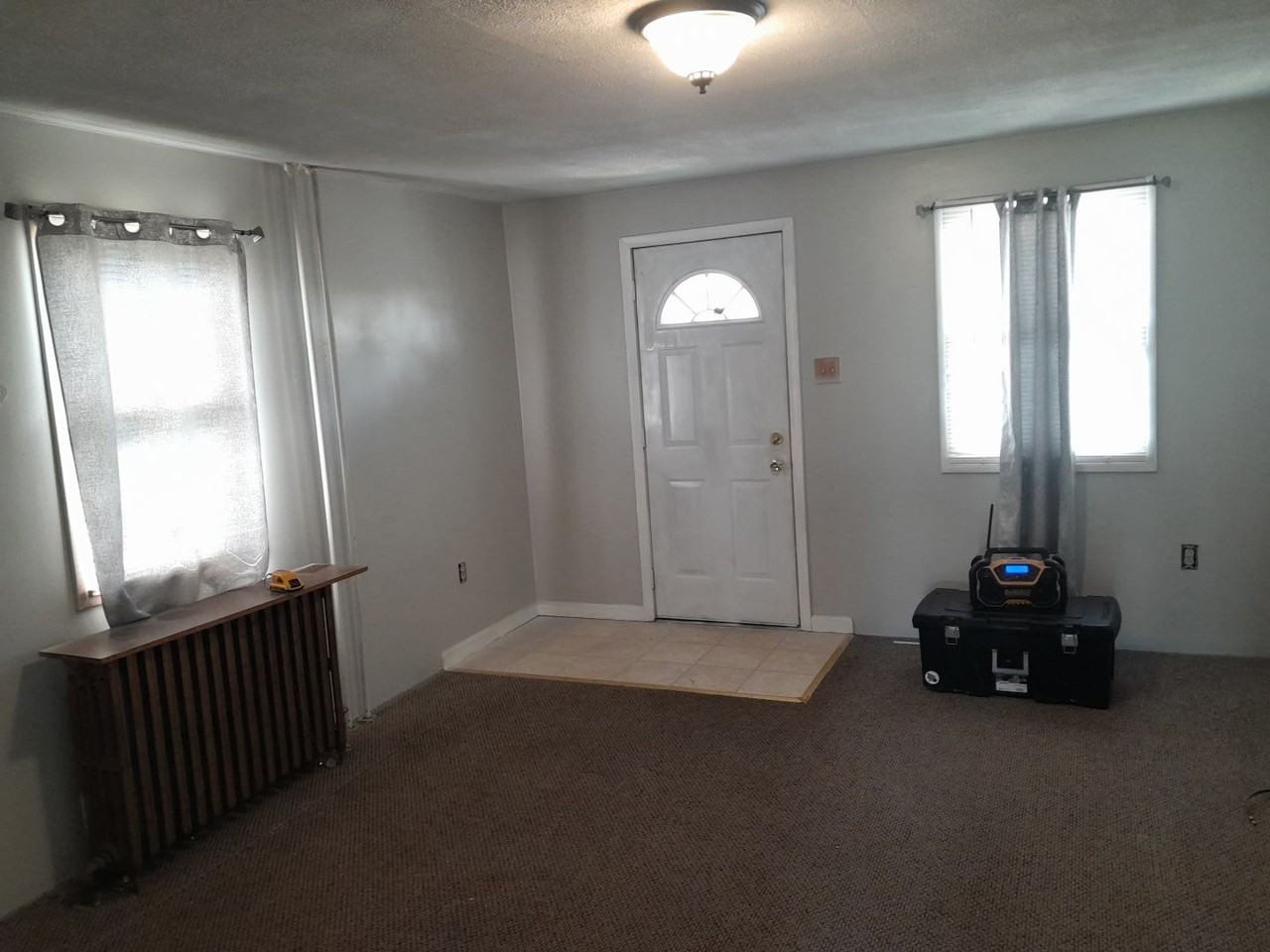 1003 Caldwell Ave - Photo 4 of 4
