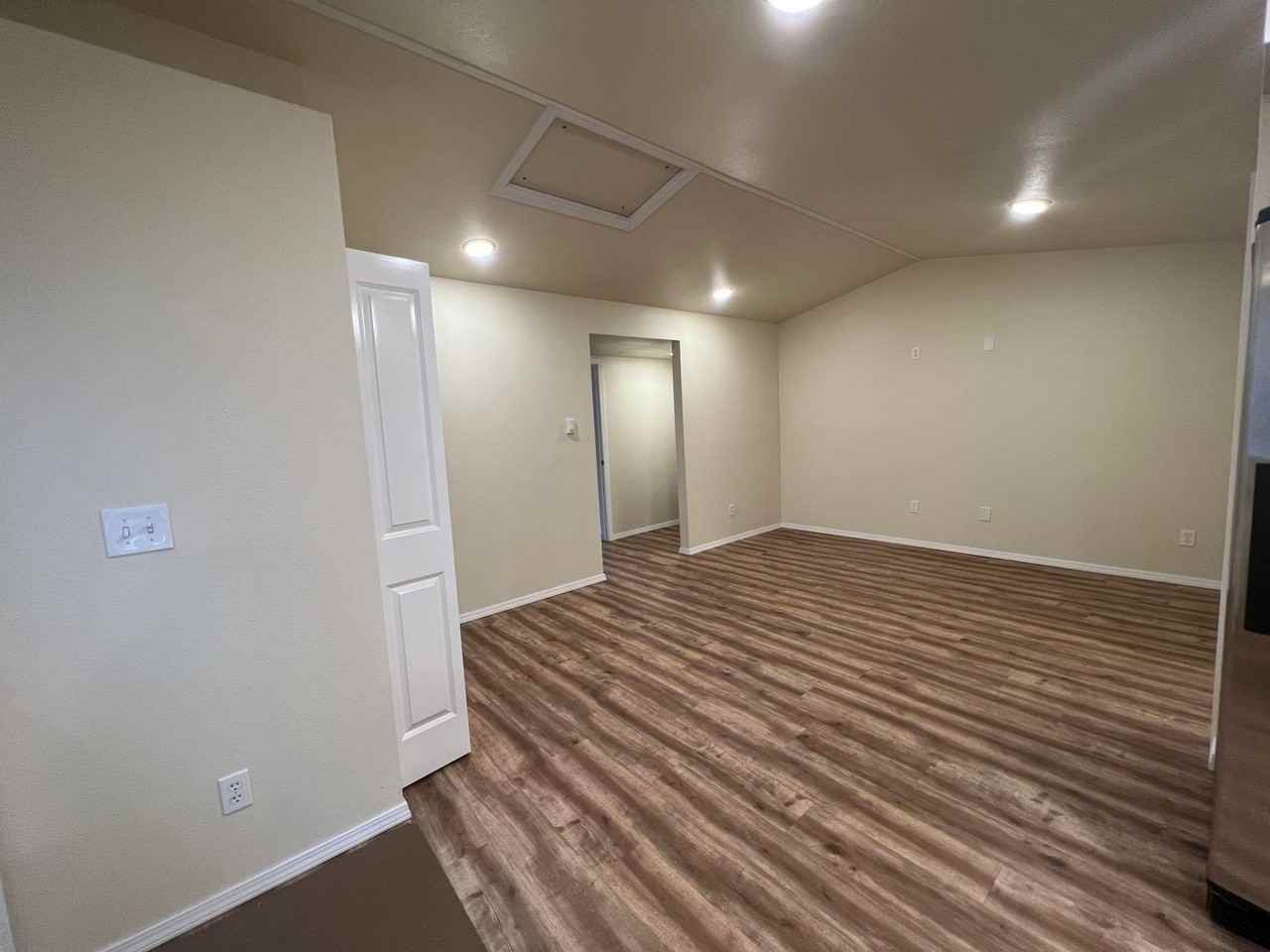 12109 Woods Lake Rd - Photo 4 of 9