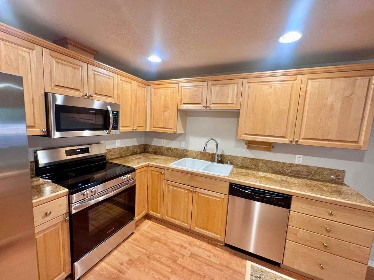 8007 Ne 38th Ave - Photo 6 of 44
