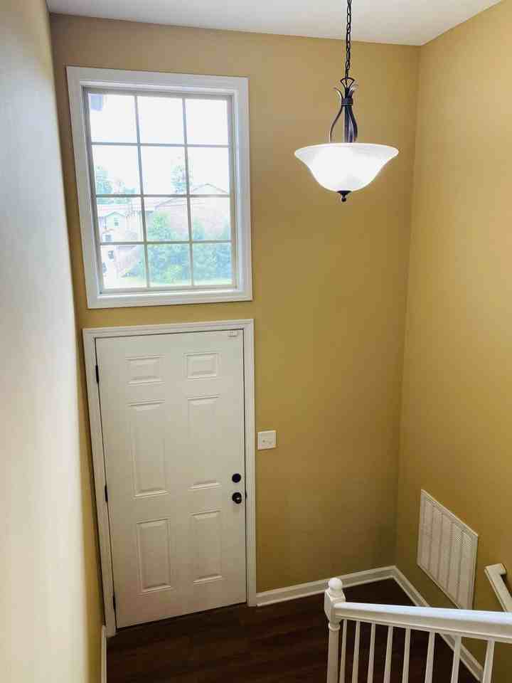 1725 Thistlewood Dr - Photo 3 of 21