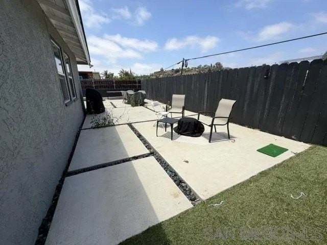 6082 Rock St - Photo 6 of 8
