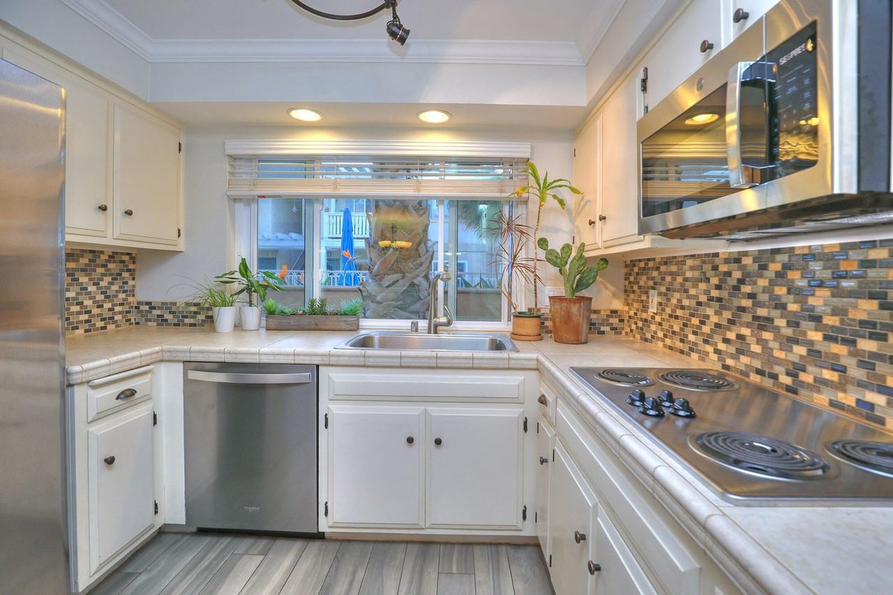 3663 San Remo Dr #1B - Photo 6 of 22