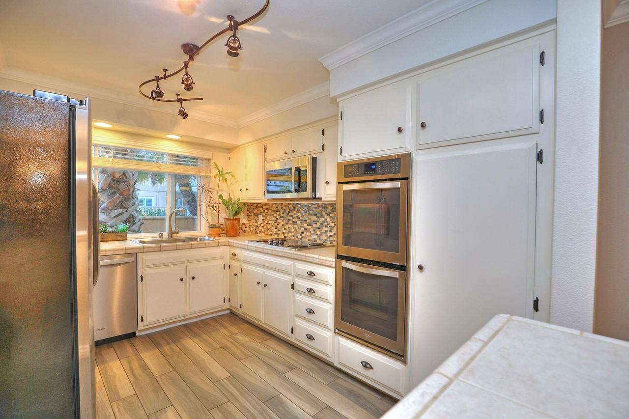 3663 San Remo Dr #1B - Photo 7 of 22
