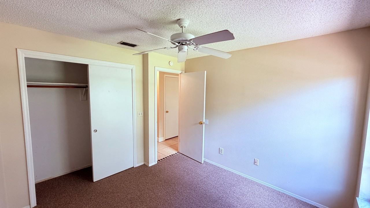 10725 Brice Ct - Photo 3 of 27