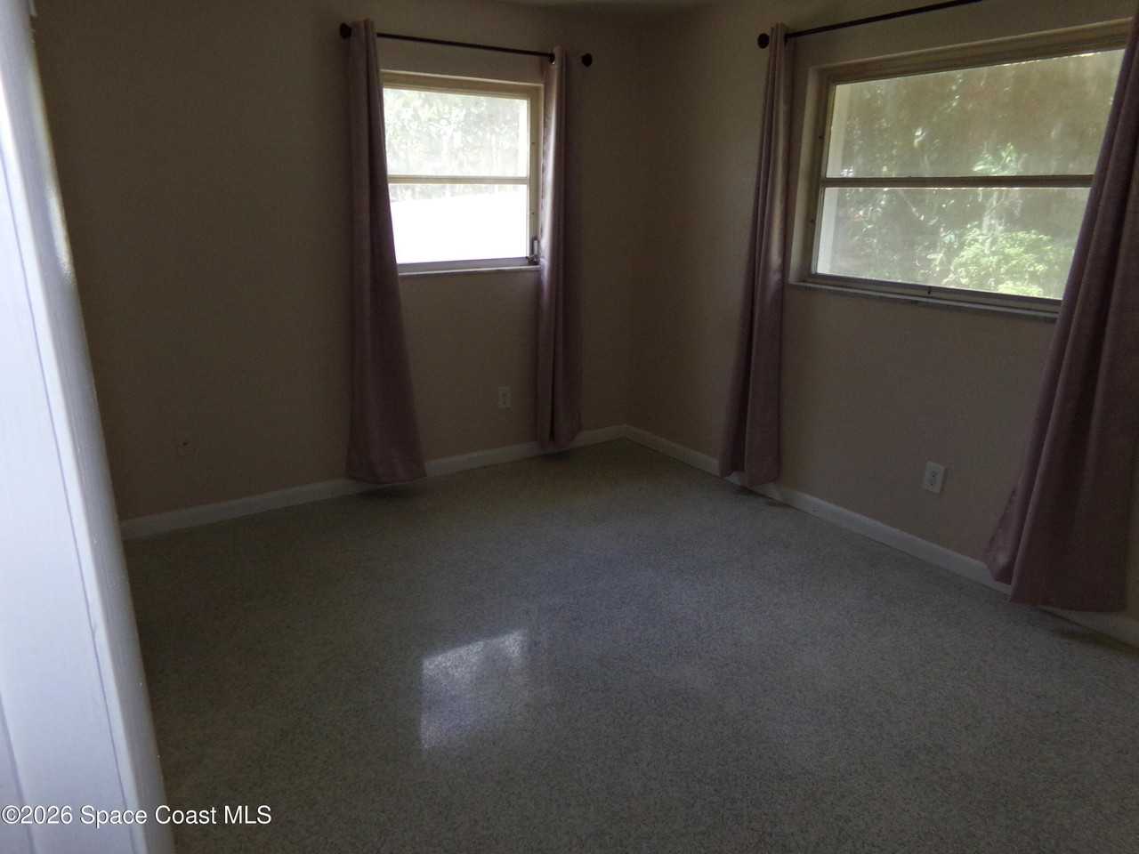 1819 Poinsetta Blvd - Photo 7 of 15