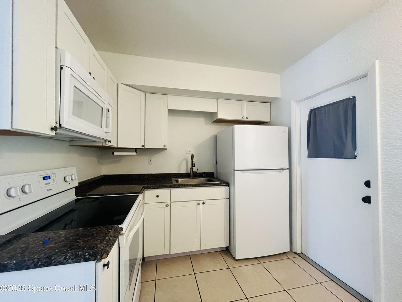 545 Nora Ave - Photo 3 of 10