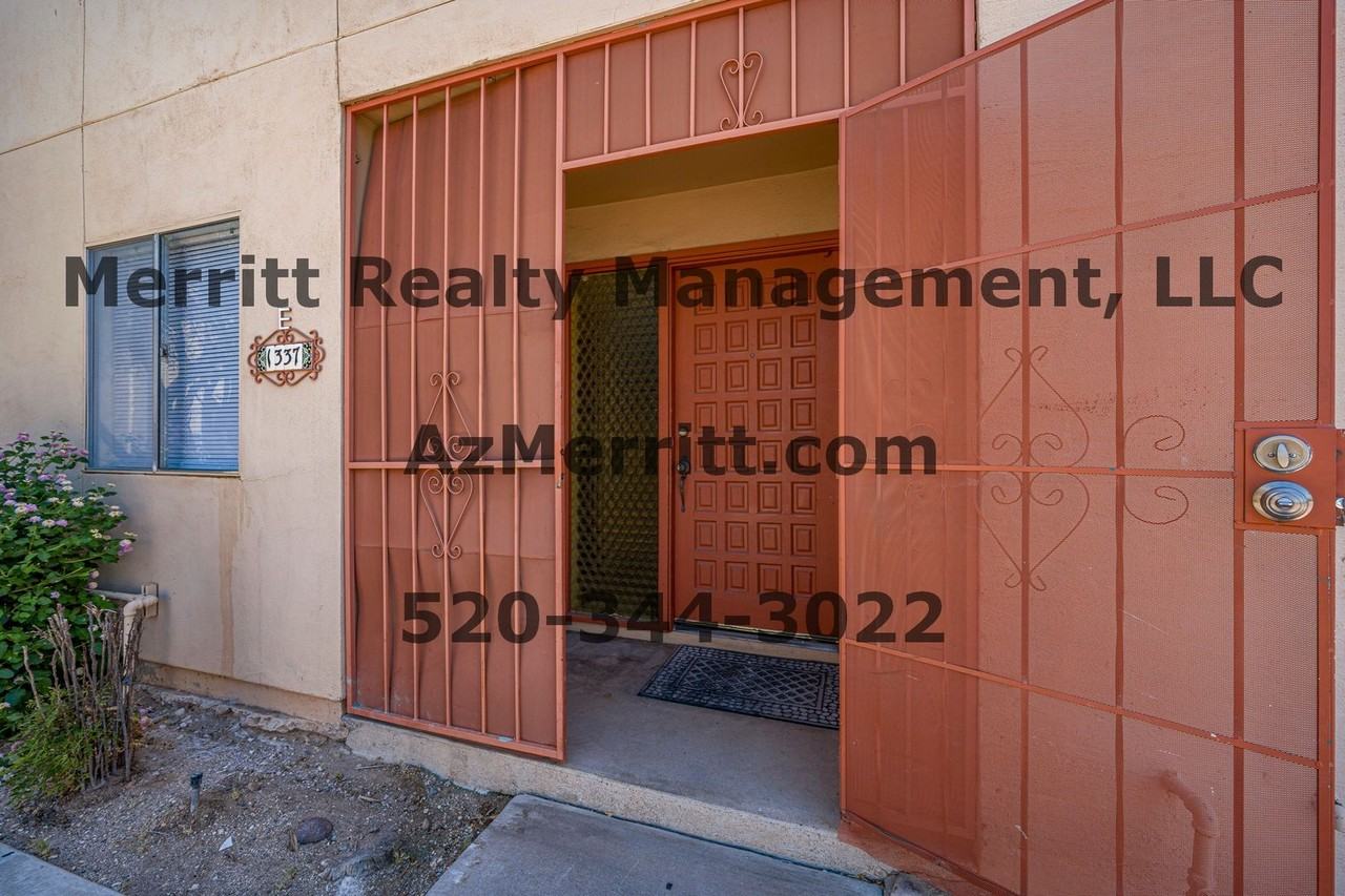 1337 E Fort Lowell Rd #E - Photo 3 of 27