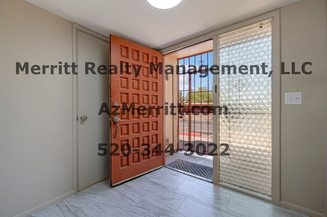1337 E Fort Lowell Rd #E - Photo 4 of 27