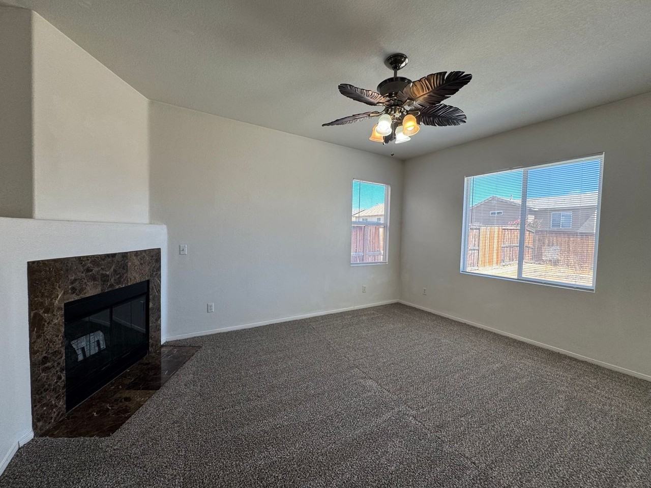 14042 Jockey Ln - Photo 3 of 18