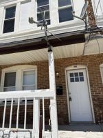 featured image of 711 Harris Pl